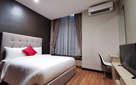 Shaftsbury Jusa Suite